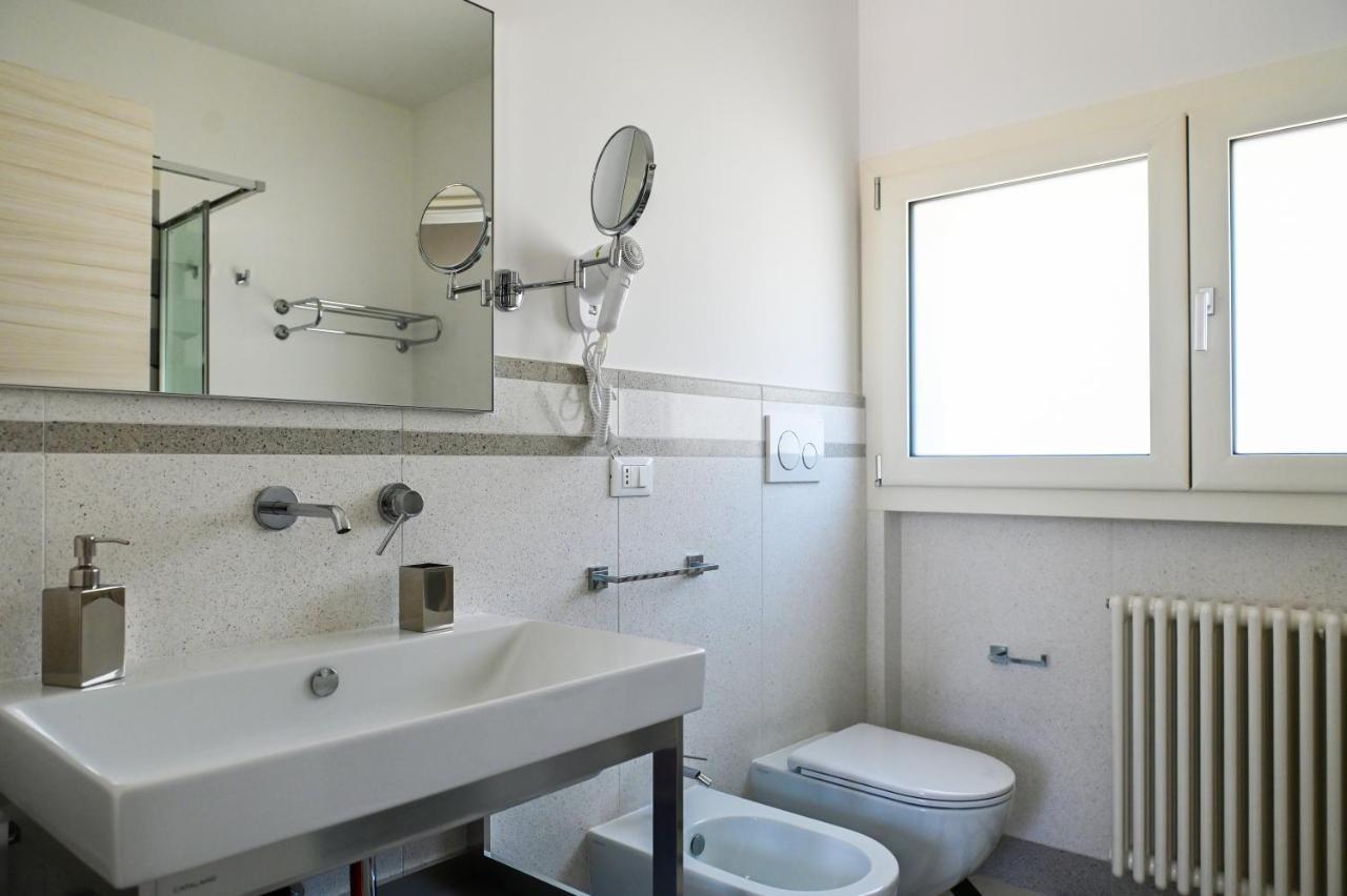 Perle Marine Suite Apartments Castro  Extérieur photo
